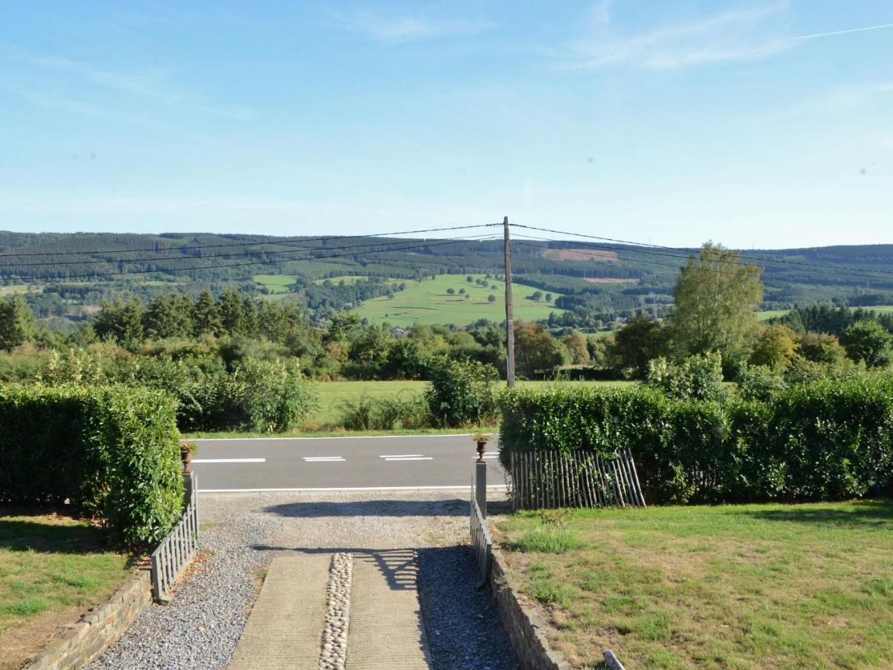 Gorgeous Holiday Home In Stoumont With Garden Exterior photo